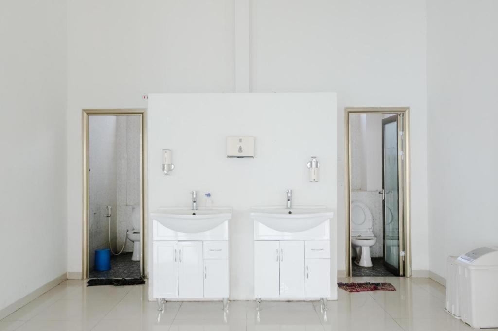 Oyo 1194 Villa Bukit Panderman Residence Бату Екстер'єр фото