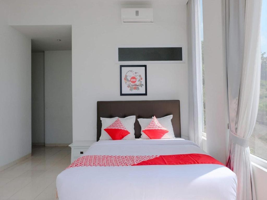Oyo 1194 Villa Bukit Panderman Residence Бату Екстер'єр фото